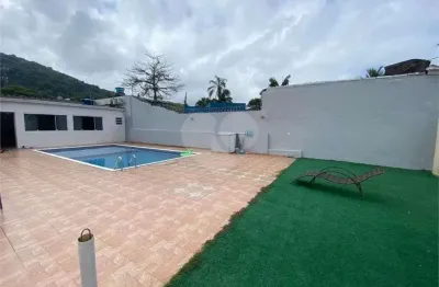 Casa com 2 quartos à venda na Rua Gerônimo Lopes Agria, Jardim Guaiuba, Guarujá