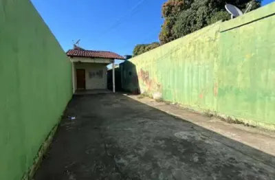 Casa com 3 quartos para alugar na Rua das Glicínias, Parque Oeste Industrial, Goiânia