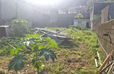 Casa à venda na Rua Quatorze, Enseada, Guarujá