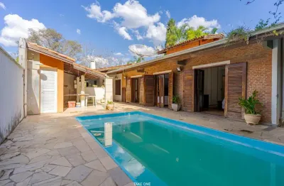 Casa em condomínio para venda com 3 quartos, sendo 1 suíte, 190m²