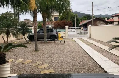 Casa com 3 dormitórios à venda na praia de canto grande bombinhas sc.