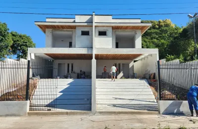 Sobrados com edícula e ampla área externa à venda no aristocrata