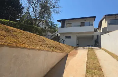 Casa com 4 quartos para alugar no Chácaras Brasil, Atibaia 