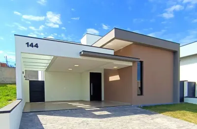 Oportunidade única: casa com piscina em condomínio fechado lagos d`icaraí