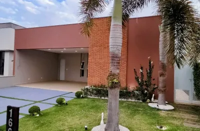 Casa com planejados + piscina aquecida no condomínio central parque em salto sp