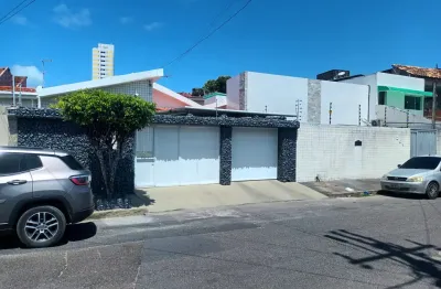 Casa com 4 quartos à venda na Rua São Caetano, 1, Campo Grande, Recife