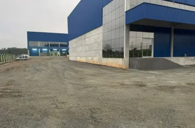 O galpão que sua empresa merece, pronto para operação com 3500m² estilo crossdoking  em araquari