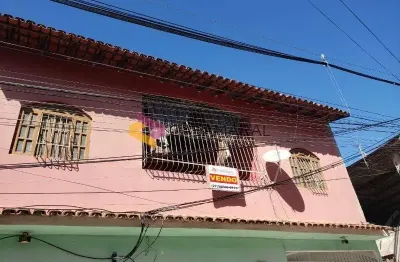 Casa com 3 quartos à venda no expedito, cariacica  por r$ 180.000