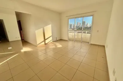 Apartamento com 2 quartos, sendo 1 suíte, para alugar no macuco, santos