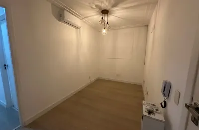 Sala comercial com 4 salas para alugar no Embaré, Santos 