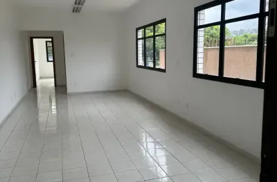 Sala comercial com 1 sala para alugar na Vila Mathias, Santos 