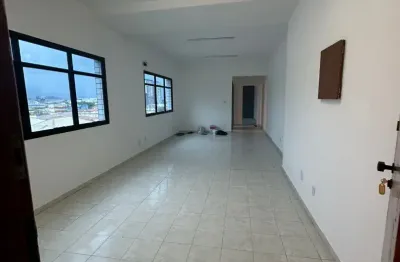 Sala comercial com 1 sala para alugar na Vila Mathias, Santos 