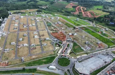 Ótimo lote plano de 176m² no condomínio paradise garden!