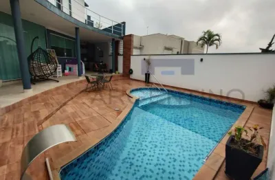 Magnifica casa a venda condominio  parque das figueiras mogi das cruzes.