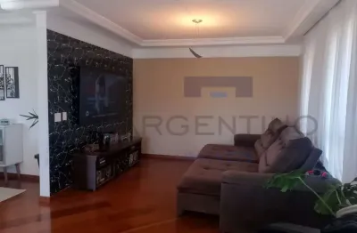 Apartamento a venda alto padrão mobiliado - 207 m² | 3 suítes | 3 vagas.