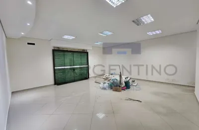 Prédio comercial no centro da cidade! agende sua visita!
