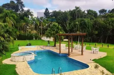 Linda chácara a venda em taiaçupeba! agende sua visita!