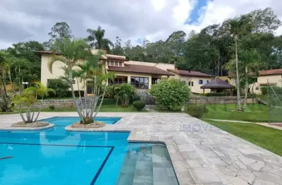Chácara / sítio com 6 quartos à venda na Rua Adolpho Figueiredo Rodrigues, Jardim Aracy, Mogi das Cruzes