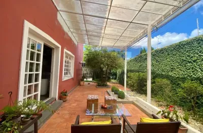 Casa com 4 quartos à venda na Avenida Salim Elias Bacach, Vila Oliveira, Mogi das Cruzes
