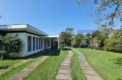 Linda casa térreo na vila oliveira com 2500m² de terreno!