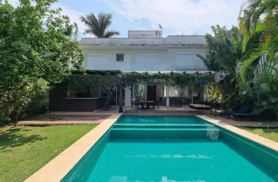 Charmosa casa no condomínio paradiso em maresias!! mobiliada
