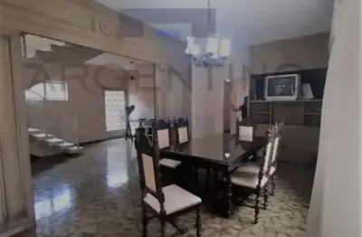 Casa com 4 quartos à venda na Rua Francisco Franco, Centro, Mogi das Cruzes