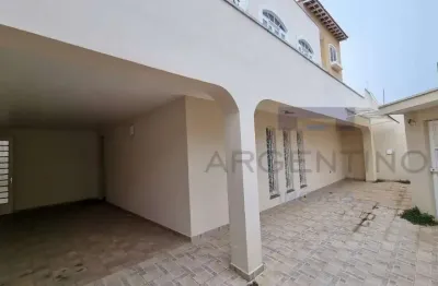 Casa residencial em excelente ponto comercial na vila industrial