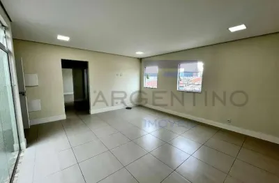 Sala comercial com 3 salas para alugar na Rua Monsenhor Nuno de Faria Paiva, Vila Mogilar, Mogi das Cruzes