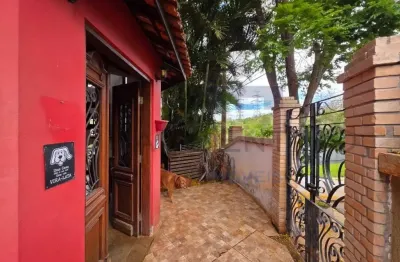 Casa de esquina com vista para o lago - real park aceita permuta