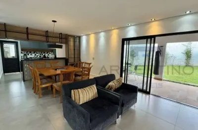 Casa em condomínio fechado com 3 quartos para alugar na Estrada Beija-Flor, Botujuru, Mogi das Cruzes