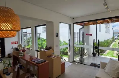 Casa comercial com 3 salas para alugar na Avenida Capitão Manoel Rudge, Parque Monte Líbano, Mogi das Cruzes