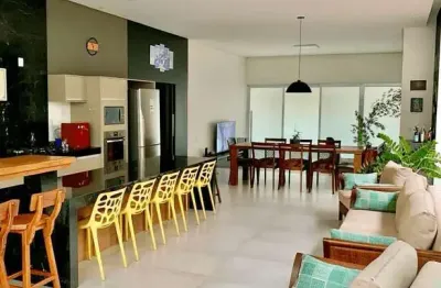 Casa térrea à venda com 4 suites, 227m2 no jardins valência, goiânia, go