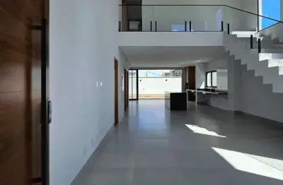 Sobrado á venda com 283m2 no jardins barcelona, goiânia - go