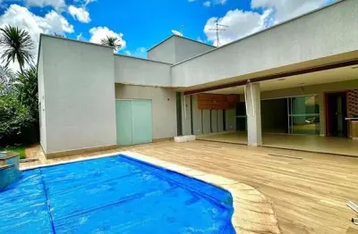 Casa térrea à venda com 4 suites e 320m2 no alphaville goiás, goiânia, go