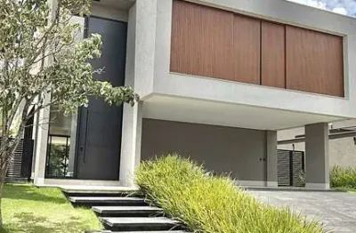 Casa à venda com 453 m2, 5 suítes,  Residencial Alphaville Ipês, Goiânia, GO