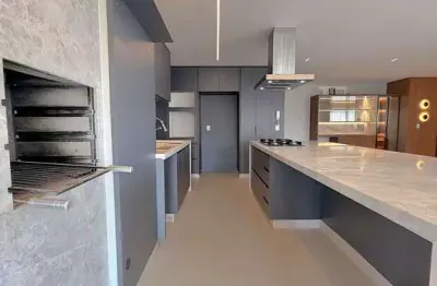 Apartamento à venda no Residencial Serra Dourada com 3 suítes e 2 vagas de garagem, 148m², Jardim G