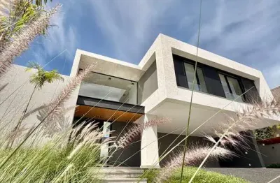 Casa em condomínio fechado com 5 quartos à venda na Rua Gameleira, 2, Residencial Aruanã, Goiânia