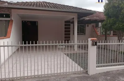 Casa com 2 quartos à venda na rua acácia amarela, 115, reta, são francisco do sul, 115 m2 por r$ 320.000