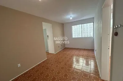 Apartamento com 2 quartos à venda na rua santos saraiva, 1, estreito, florianópolis por r$ 297.000