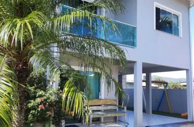 Linda residência de alto padrão no bairro areias de palhocinha