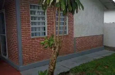 Casa com 4 quartos para alugar na Avenida Laudino Ivo Vigo, Praia de Leste, Pontal do Paraná