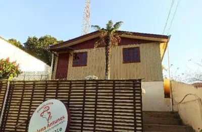 Casa com 2 quartos para alugar na Rua José Real Prado 876 - Casa 02, Jardim São Francisco, Almirante Tamandaré