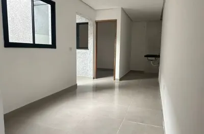 Apartamento térreo com gardem privativo 2 dormitorios- pronto para morar!