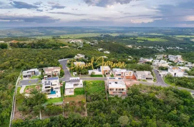 Lote murado e terraplanado com 1.027 m² - Condomínio Santa Monica - Jardim Botânico - DF