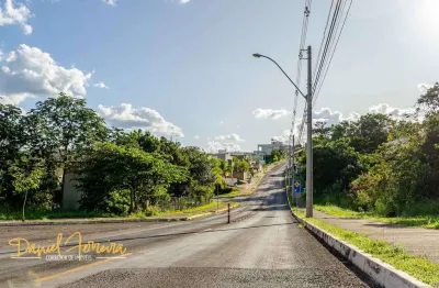 Lote de esquina quase todo plano - aceita financiamento bancário