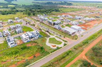 Lote  à venda totalmente plano, murado no condomínio le jardin