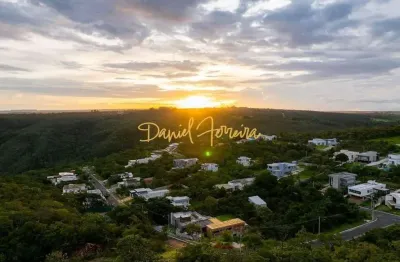 Excelente lote: final de erua e sem vizinho na lateral e no fundo