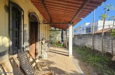 Casa à venda, 2 quartos, 2 vagas, boa perna - araruama/rj