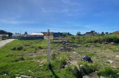 Terreno de esquina à venda – 450m² | apenas 50m da lagoa de araruama!
