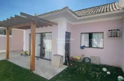 Casa com 3 quartos, suíte e área gourmet na pontinha – localização privilegiada em araruama